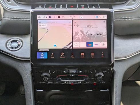 New 2025 Jeep Grand Cherokee Limited w/ Luxury Tech Group II image 23