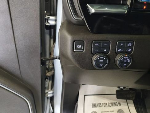 Used 2025 Chevrolet Silverado 1500 LTZ AWD/4WD image 17