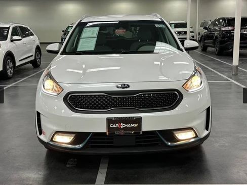 Used 2018 Kia Niro LX image 9