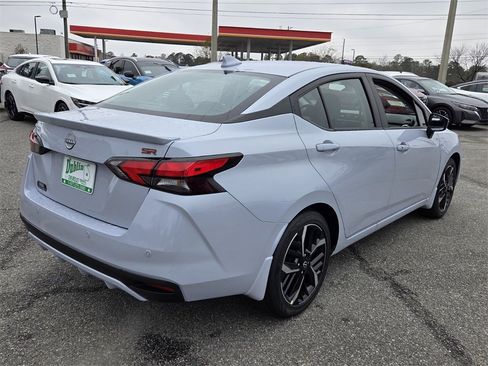 New 2025 Nissan Versa SR image 10