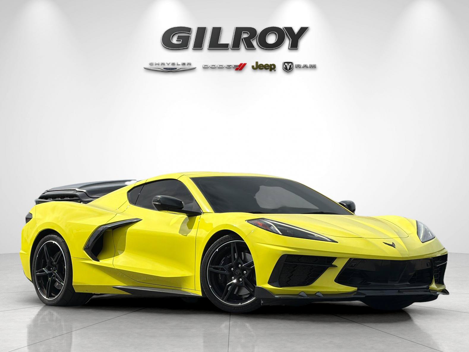 Used 2020 Chevrolet Corvette Stingray Premium Cpe w/ 3LT Preferred Equipment Group RWD image 2
