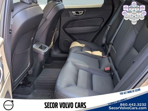 Certified 2023 Volvo XC60 B5 Plus w/ Climate Package AWD/4WD image 15