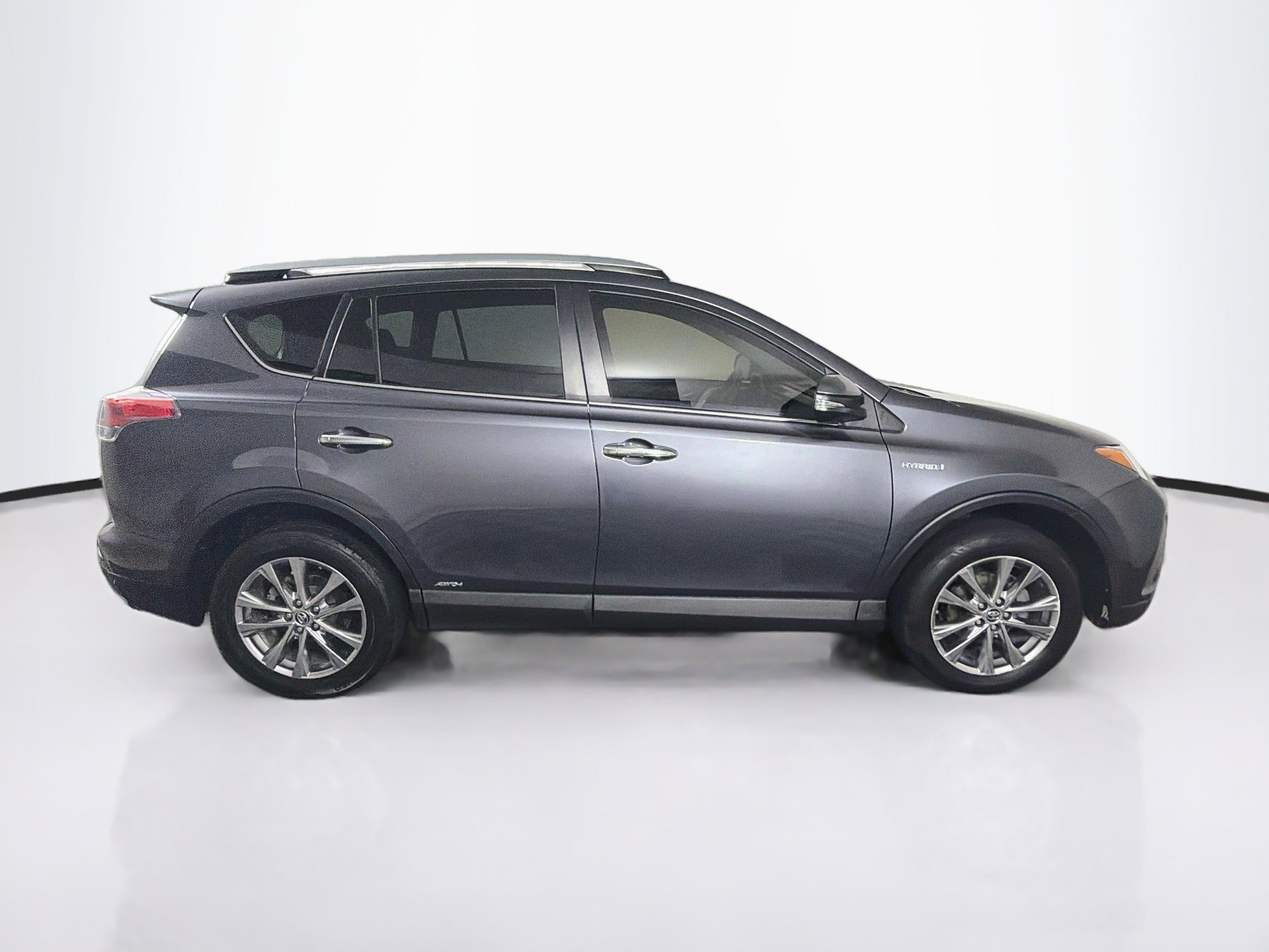 Used 2017 Toyota RAV4 Limited w/ Advanced Technology Package AWD/4WD image 10