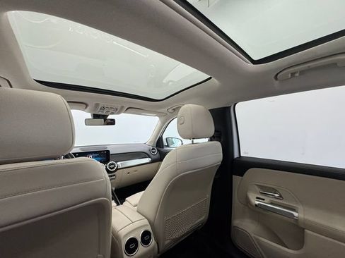 Certified 2020 Mercedes-Benz GLB 250 image 39