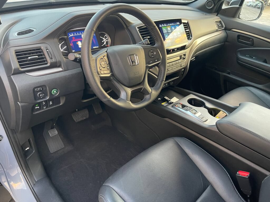 Certified 2024 Honda Passport EX-L image 6