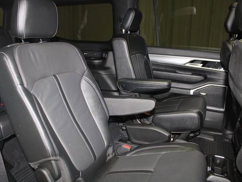 Used 2023 Jeep Wagoneer Series II image 28