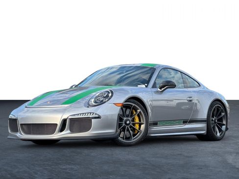 Used 2016 Porsche 911 R image 2