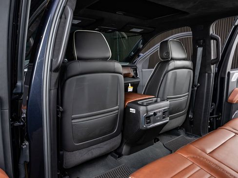 Used 2025 GMC Sierra 2500 Denali Ultimate image 34