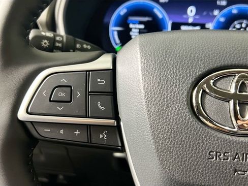 New 2026 Toyota Highlander Limited image 16