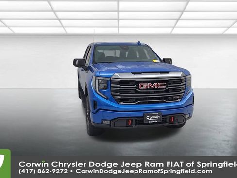 Used 2024 GMC Sierra 1500 AT4 w/ Technology Package image 4