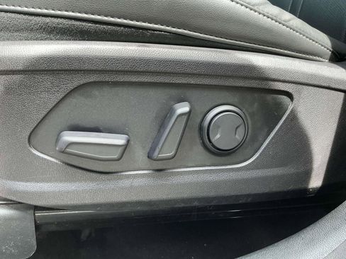 Used 2022 Kia Sorento SX image 12