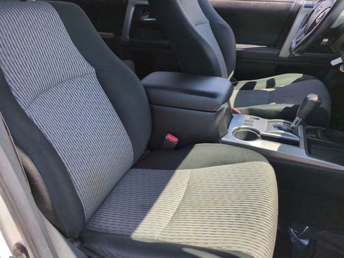 Used 2016 Toyota 4Runner SR5 image 35