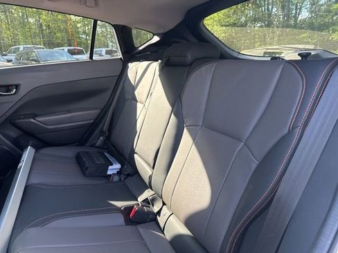 Used 2024 Subaru Crosstrek 2.5i Limited w/ Crosstrek Mirror Package image 11