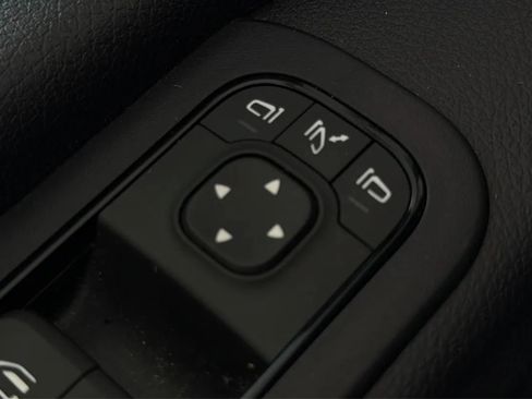 Used 2021 Mercedes-Benz Sprinter 2500 image 29