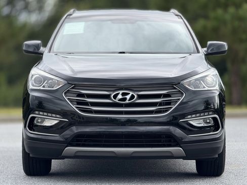 Used 2017 Hyundai Santa Fe Sport image 2