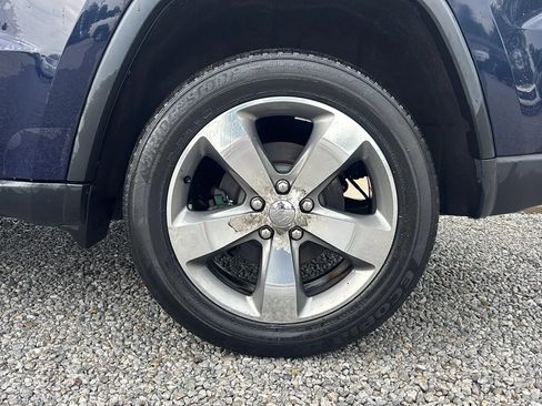 Used 2014 Jeep Grand Cherokee Limited AWD/4WD image 2