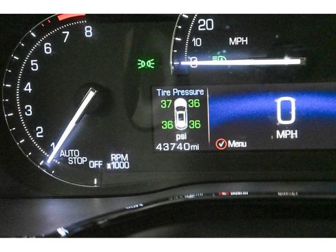 Used 2018 Cadillac XT5 Luxury w/ Driver Awareness Package image 37