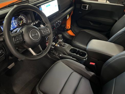 New 2025 Jeep Wrangler Unlimited Rubicon 392 image 9