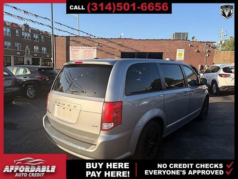 Used 2020 Dodge Grand Caravan GT FWD image 5