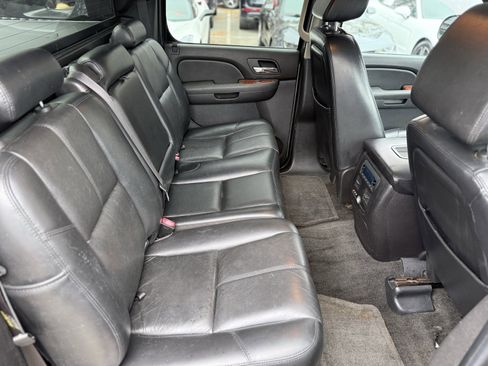 Used 2007 Chevrolet Avalanche LTZ w/ LTZ Preferred Equipment Group image 22