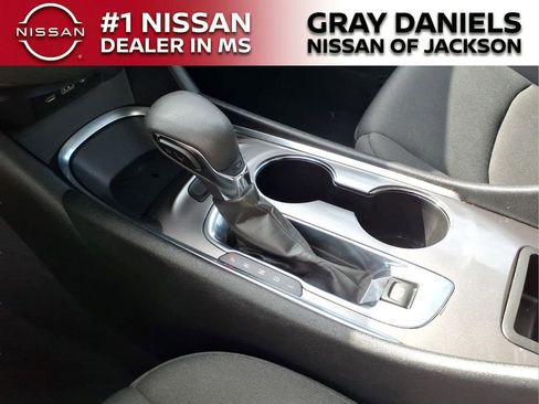 Used 2023 Chevrolet Malibu LT FWD image 19