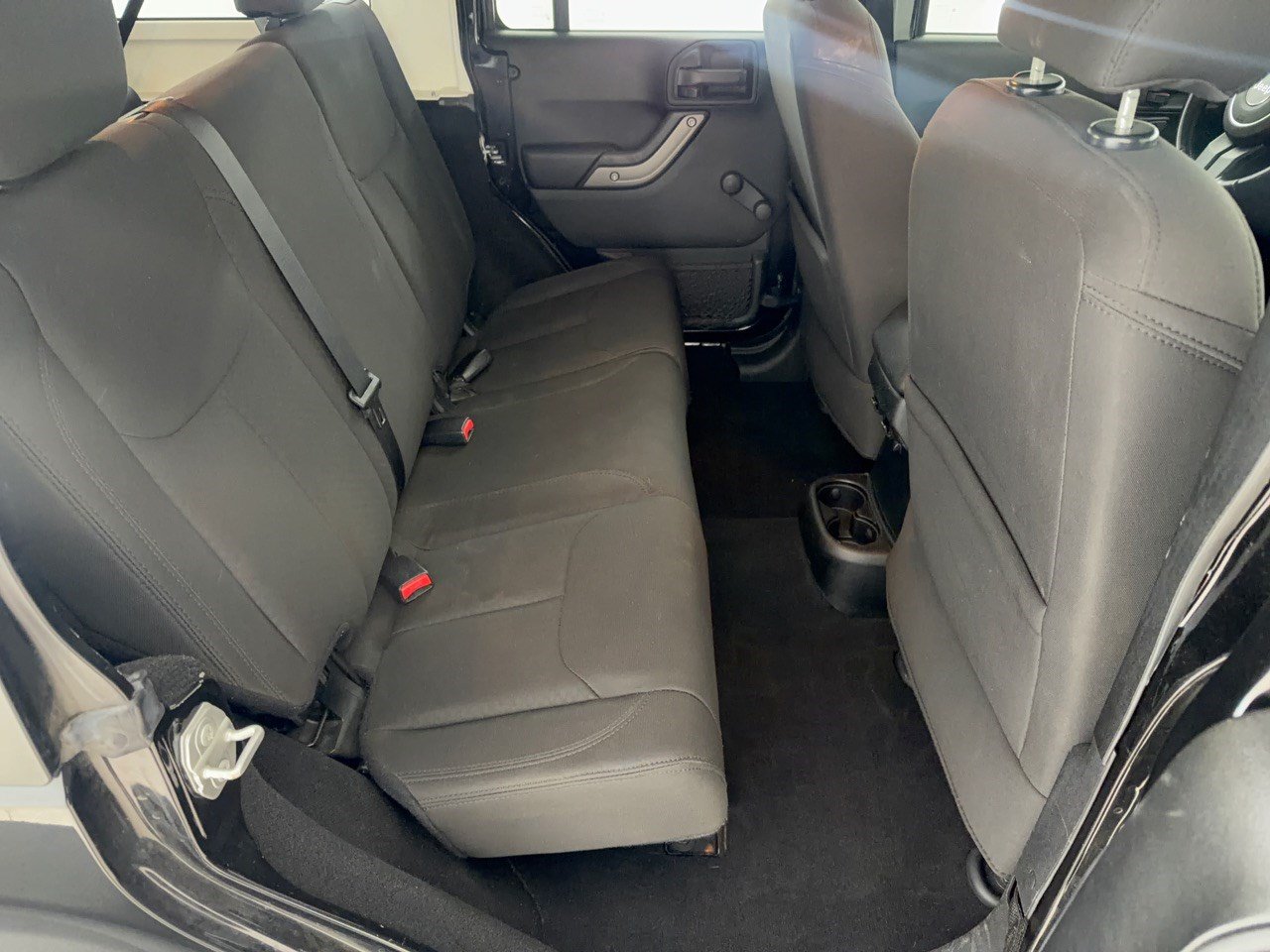 Used 2018 Jeep Wrangler Unlimited Sport AWD/4WD image 29
