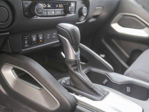 Certified 2023 Nissan Frontier SV w/ SV Convenience Package image 21