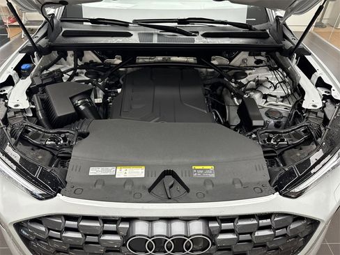 New 2025 Audi Q5 Premium Plus image 28