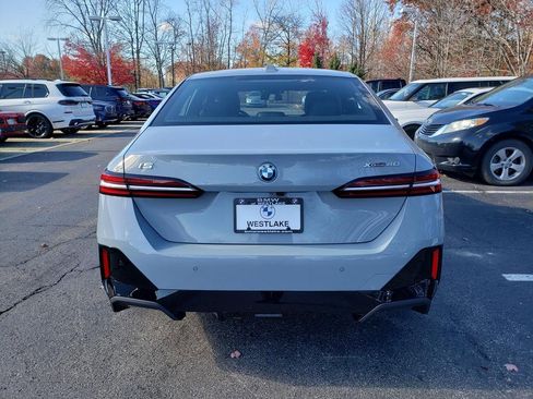 New 2026 BMW i5 eDrive40 w/ M Sport Package image 5