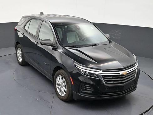 Used 2024 Chevrolet Equinox LS FWD image 18