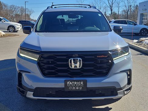Used 2024 Honda Pilot TrailSport image 25