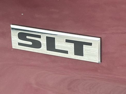 Used 2024 RAM 1500 Classic SLT image 10