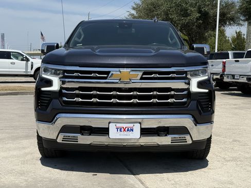 Used 2022 Chevrolet Silverado 1500 LTZ AWD/4WD image 10