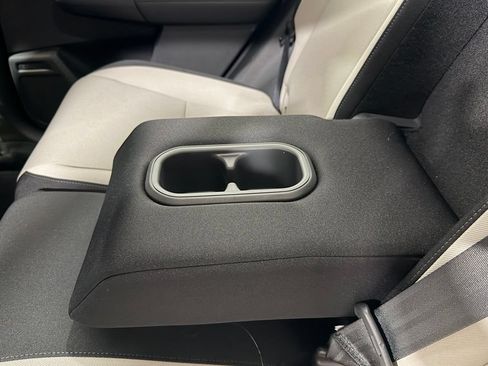 Used 2023 Honda CR-V LX image 17