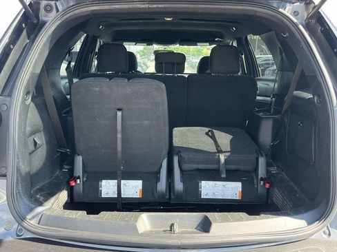 Used 2017 Ford Explorer XLT FWD image 21