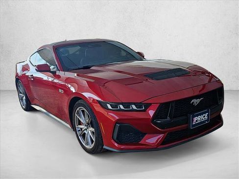 Used 2024 Ford Mustang GT Premium image 7