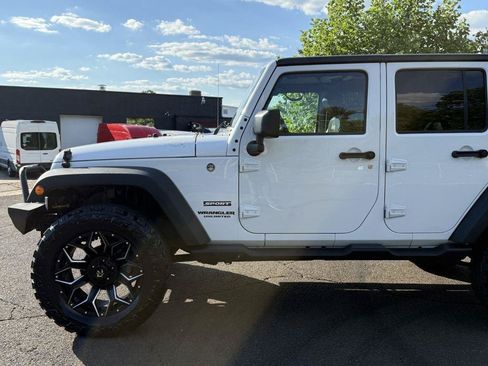 Used 2017 Jeep Wrangler Unlimited Sport w/ Quick Order Package 24S AWD/4WD image 5