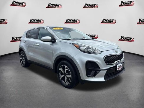 Used 2022 Kia Sportage LX image 3