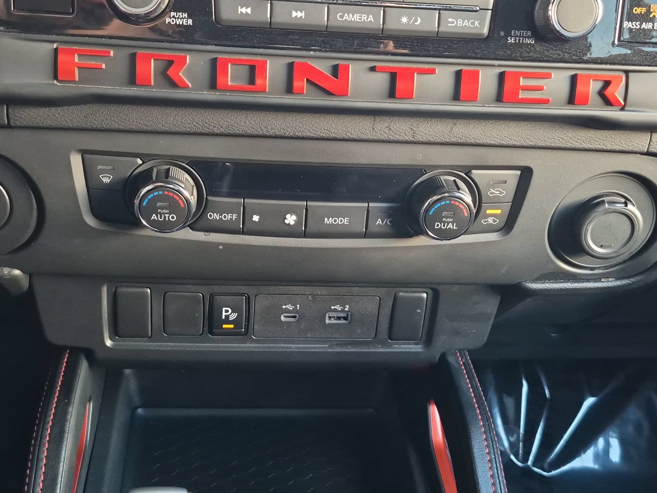 Used 2025 Nissan Frontier Pro-X RWD image 22