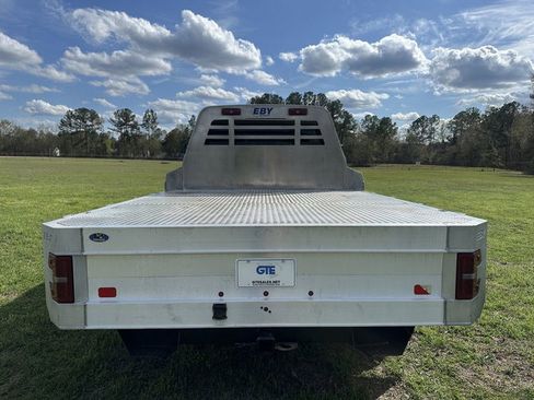 Used 2021 Chevrolet Silverado 3500 LT w/ Convenience Package image 6