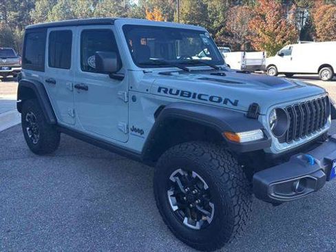 Used 2024 Jeep Wrangler Unlimited Rubicon 4xe image 3