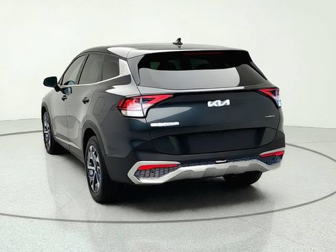 Certified 2023 Kia Sportage EX FWD image 4