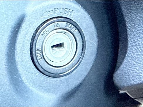 Used 2017 Toyota Corolla iM image 32