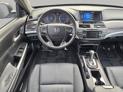 Used 2013 Honda Crosstour EX-L image 3