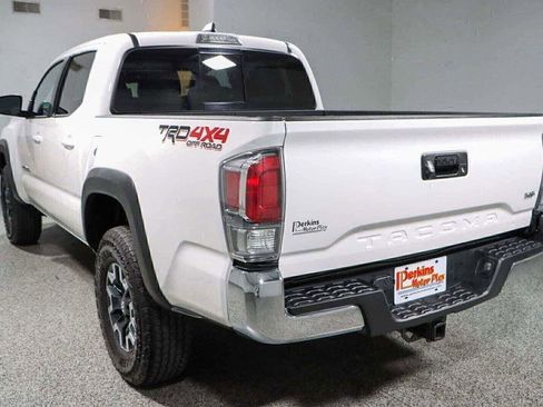 Used 2023 Toyota Tacoma TRD Off-Road image 9