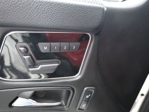 Used 2016 Mercedes-Benz G 550 image 11