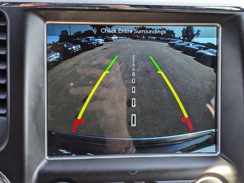 Used 2018 Jeep Grand Cherokee Limited image 21