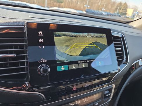 Certified 2024 Honda Passport Black Edition image 19