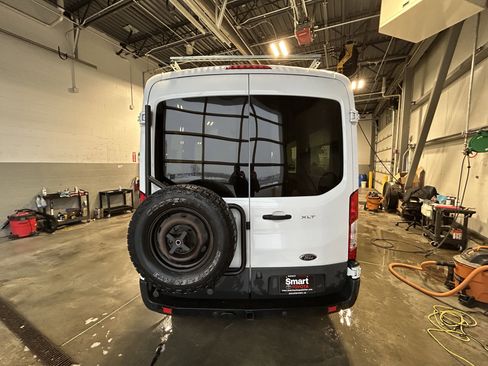 Used 2016 Ford Transit 150 XLT image 5