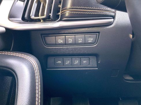 Certified 2025 MAZDA CX-70 3.3 Turbo w/ Premium Plus Pkg image 36